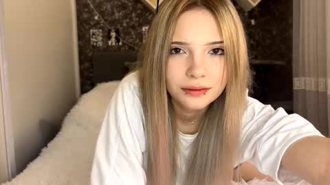 tessiebe online show from March 2026 08:42:01 AM