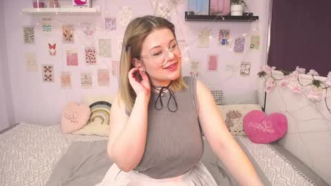 TESSA online show from January 2025 06:06:02 AM