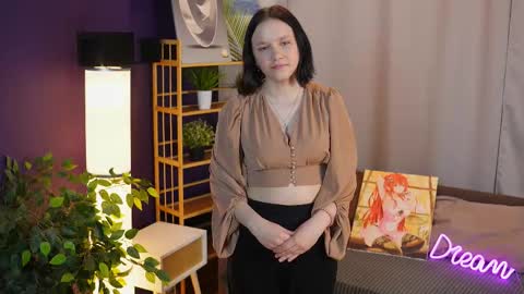 Snapshot of tesssmylie chatting on October 2025 04:29:02 PM Alice online show from October 2025 04:29:02 PM