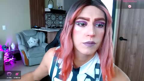 Snapshot of tevenwhiite chatting on October 2025 02:34:01 PM teven online show from October 2025 02:34:01 PM