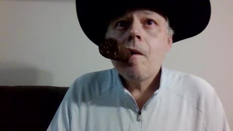 Snapshot of texancigar chatting on November 2025 04:58:02 AM texancigar online show from November 2025 04:58:02 AM