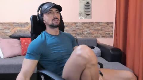 TexasHUNK online show from February 2025 05:30:02 PM