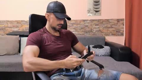 TexasHUNK online show from October 2025 07:20:02 AM