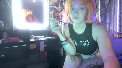 TEXASGIRLLLL online show from September 2025 06:43:02 PM