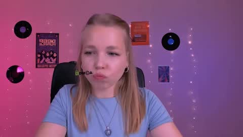 Snapshot of teya_starling chatting on May 2026 07:35:02 AM teya_starling online show from May 2026 07:35:02 AM