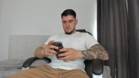 teylor creed online show from November 2025 07:49:02 PM