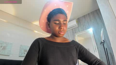 teylor_lovee online show from February 2026 10:02:02 PM