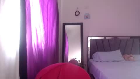 Snapshot of tezza_smith chatting on July 2026 12:42:02 PM tezza smith online show from July 2026 12:42:02 PM