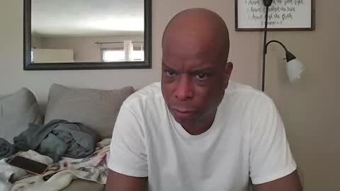 thadax197 online show from February 2026 06:53:01 PM