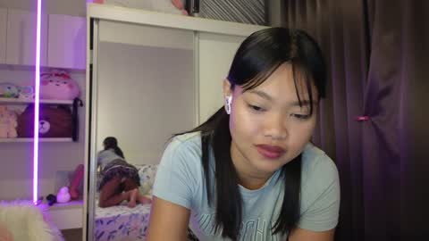 Snapshot of thailand4you chatting on December 2024 02:48:02 PM AbbieThai online show from December 2024 02:48:02 PM