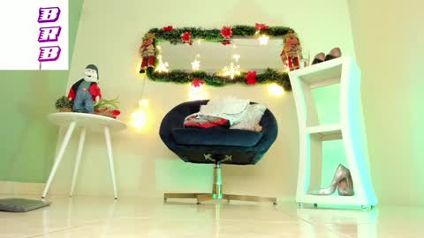 Thais online show from December 2024 03:37:01 PM