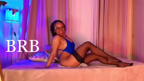 Thais online show from March 2025 03:26:01 PM