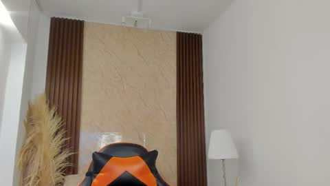 Sweet Thais  online show from April 2026 12:32:01 PM