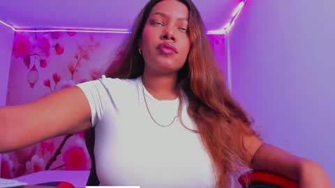 Andreina online show from October 2025 02:12:02 AM