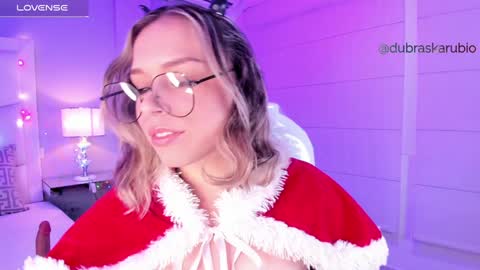 Thalia21 online show from December 2024 04:41:01 AM