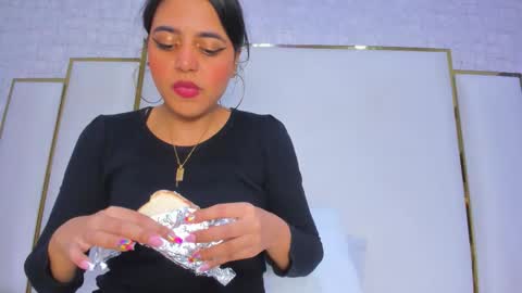 thalia888_ online show from November 2025 07:10:01 PM