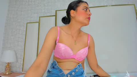 thalia888_ online show from November 2025 07:02:02 PM