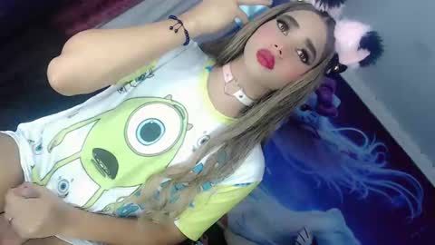 Snapshot of thalia_gil21 chatting on March 2025 09:13:02 PM Thalia Girl online show from March 2025 09:13:02 PM