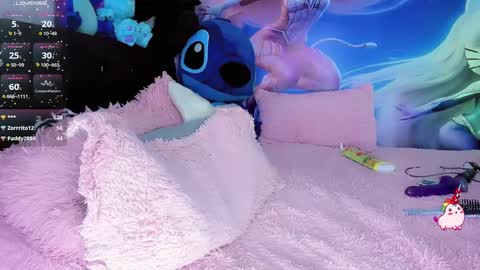 Snapshot of thalia_gil21 chatting on October 2025 02:38:02 PM Thalia Girl online show from October 2025 02:38:02 PM