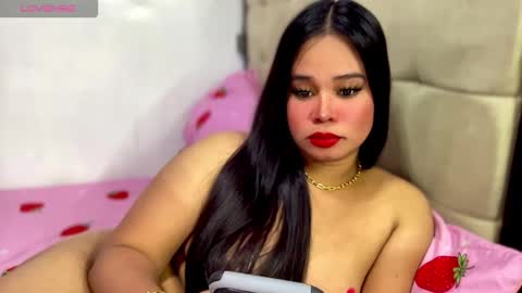 Ms. Thalia online show from December 2025 04:28:02 AM