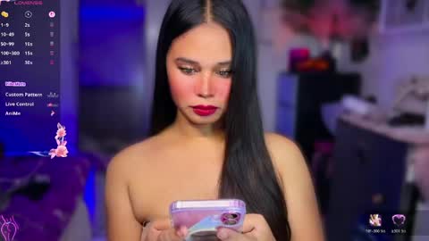 Snapshot of thalia_houston69 chatting on April 2026 04:42:02 PM Ms. Thalia online show from April 2026 04:42:02 PM