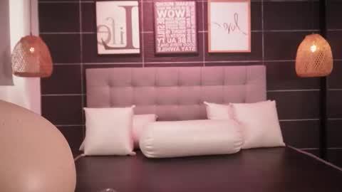 Snapshot of thalia_karlson chatting on November 2025 12:28:02 PM Thalia online show from November 2025 12:28:02 PM