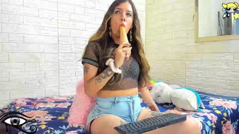 Snapshot of thaliasweetlust chatting on October 2025 08:37:02 PM Thalia online show from October 2025 08:37:02 PM