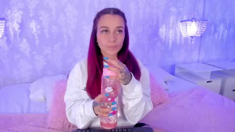 Snapshot of thalira_angels chatting on June 2026 06:10:02 PM THALIRA ANGELS online show from June 2026 06:10:02 PM