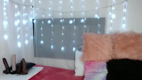 Snapshot of thamarar chatting on January 2025 02:55:01 AM Thamara online show from January 2025 02:55:01 AM