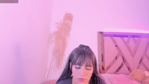 thami campanita online show from March 2026 05:02:02 AM