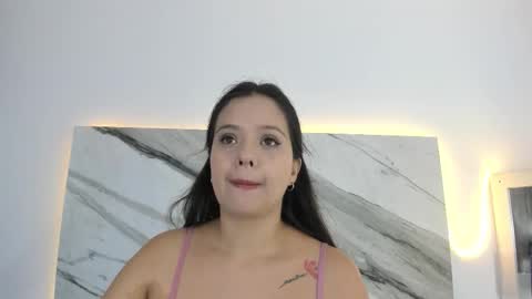 Thamy online show from September 2025 11:59:02 AM