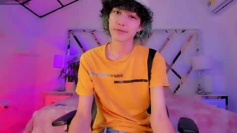 thanier_18 online show from April 2026 07:25:02 AM