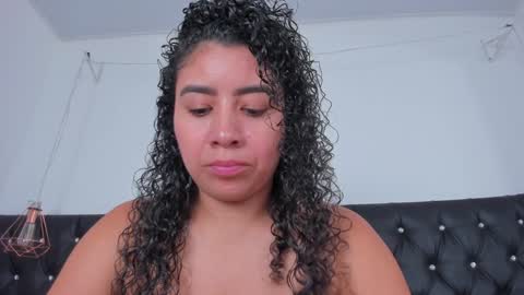 thara webstter online show from December 2024 03:17:01 PM