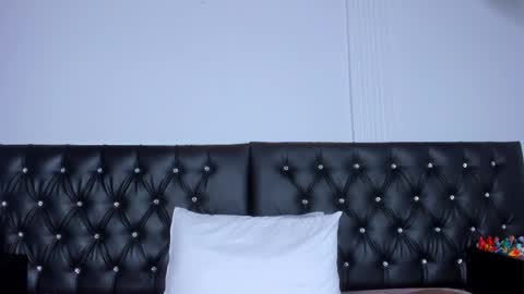 Snapshot of thara_webstter chatting on October 2025 12:02:02 PM thara webstter online show from October 2025 12:02:02 PM