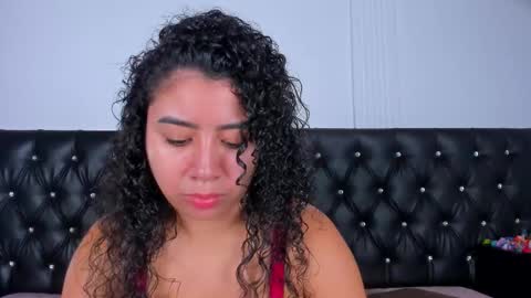 Snapshot of thara_webstter chatting on October 2025 12:17:02 PM thara webstter online show from October 2025 12:17:02 PM