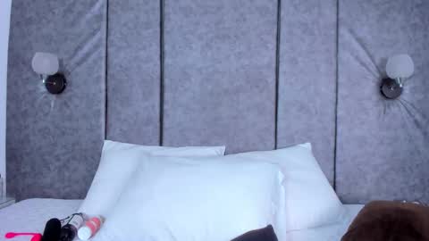 thara webstter online show from December 2025 11:47:01 AM