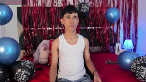 Snapshot of thayler_jones chatting on February 2025 11:20:01 AM Thayler online show from February 2025 11:20:01 AM