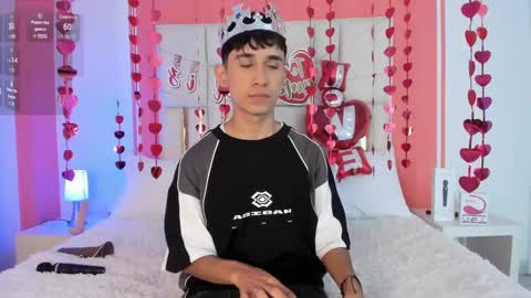 Snapshot of thayler_jones chatting on February 2025 11:23:02 AM Thayler online show from February 2025 11:23:02 AM