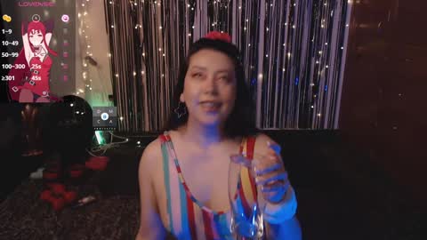 Snapshot of the_crazy_latina chatting on January 2025 11:51:01 PM Giovanna online show from January 2025 11:51:01 PM