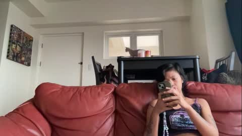 Snapshot of the_emmarouge chatting on October 2025 01:50:01 AM the_emmarouge online show from October 2025 01:50:01 AM