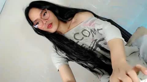 the_horny_bella online show from April 2026 01:15:01 PM