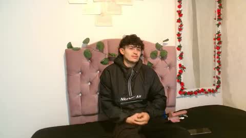 the_jonnes09 online show from January 2026 12:41:01 PM