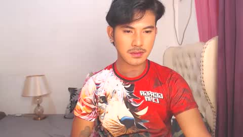 Snapshot of the_killian_jones chatting on February 2025 06:01:02 PM ken online show from February 2025 06:01:02 PM