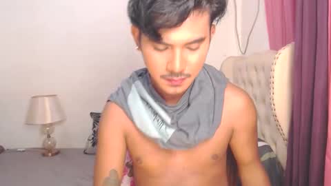 Snapshot of the_killian_jones chatting on February 2025 08:00:01 PM ken online show from February 2025 08:00:01 PM