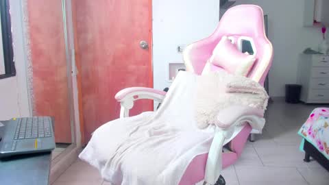 IGAleja queen1 online show from April 2026 03:13:01 PM