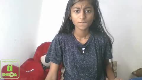 Snapshot of the_right_girl chatting on December 2024 05:49:02 AM Suzan Sexy online show from December 2024 05:49:02 AM