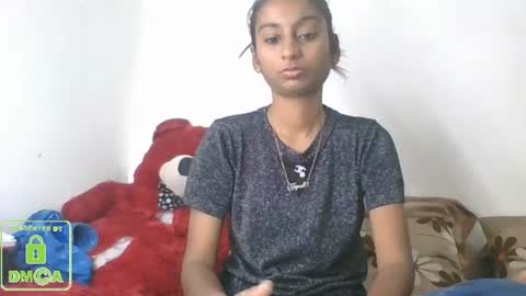 Snapshot of the_right_girl chatting on January 2025 10:56:01 AM Suzan Sexy online show from January 2025 10:56:01 AM