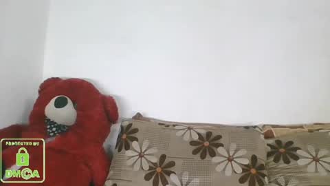 Snapshot of the_right_girl chatting on January 2025 06:27:02 PM Suzan Sexy online show from January 2025 06:27:02 PM