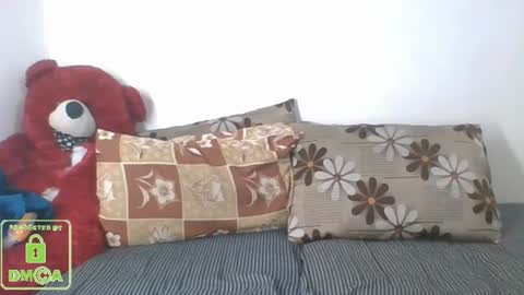 Snapshot of the_right_girl chatting on January 2025 02:47:02 PM Suzan Sexy online show from January 2025 02:47:02 PM