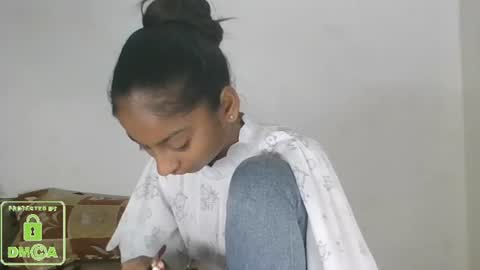 Snapshot of the_right_girl chatting on February 2025 07:37:01 AM Suzan Sexy online show from February 2025 07:37:01 AM